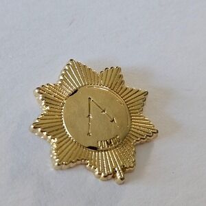 Universal Studios‎ Harry Potter Spells & Charms Mystery Pin - Lumos